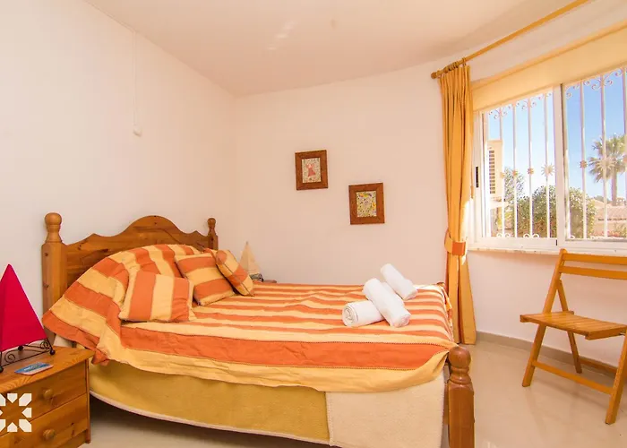 Luna Feliz By Abahana