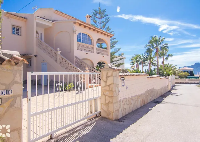 Villa Luna Feliz By Abahana Villas *